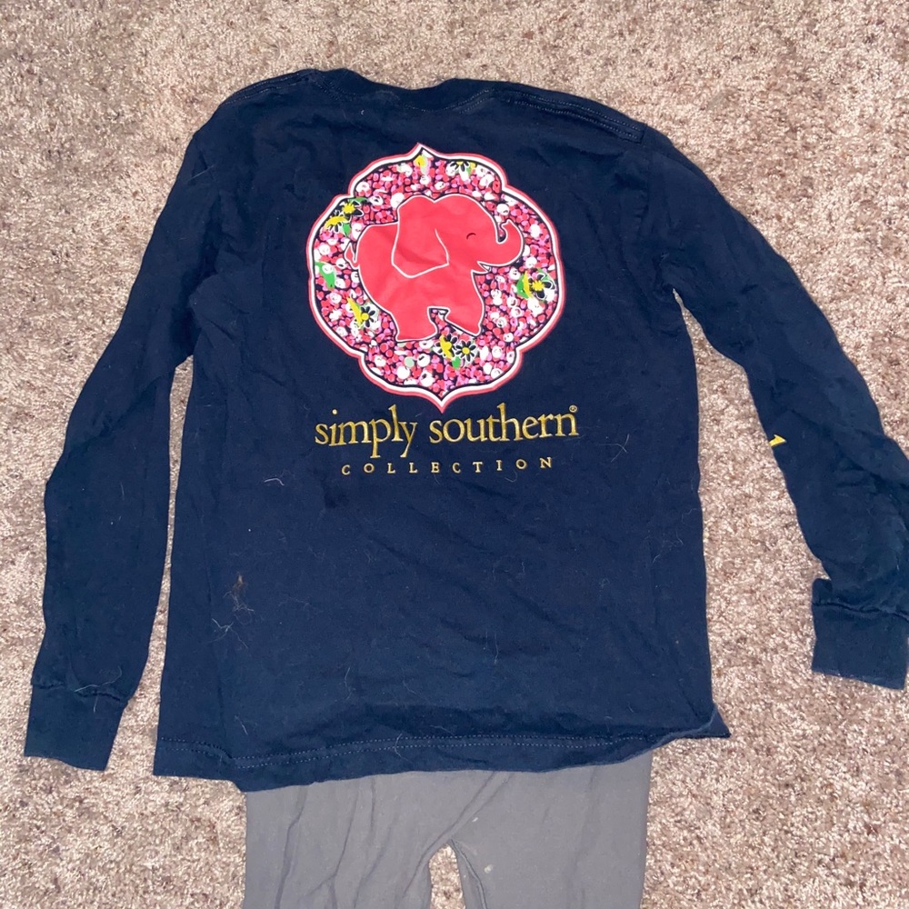 Simply southern top and gray leggings.
